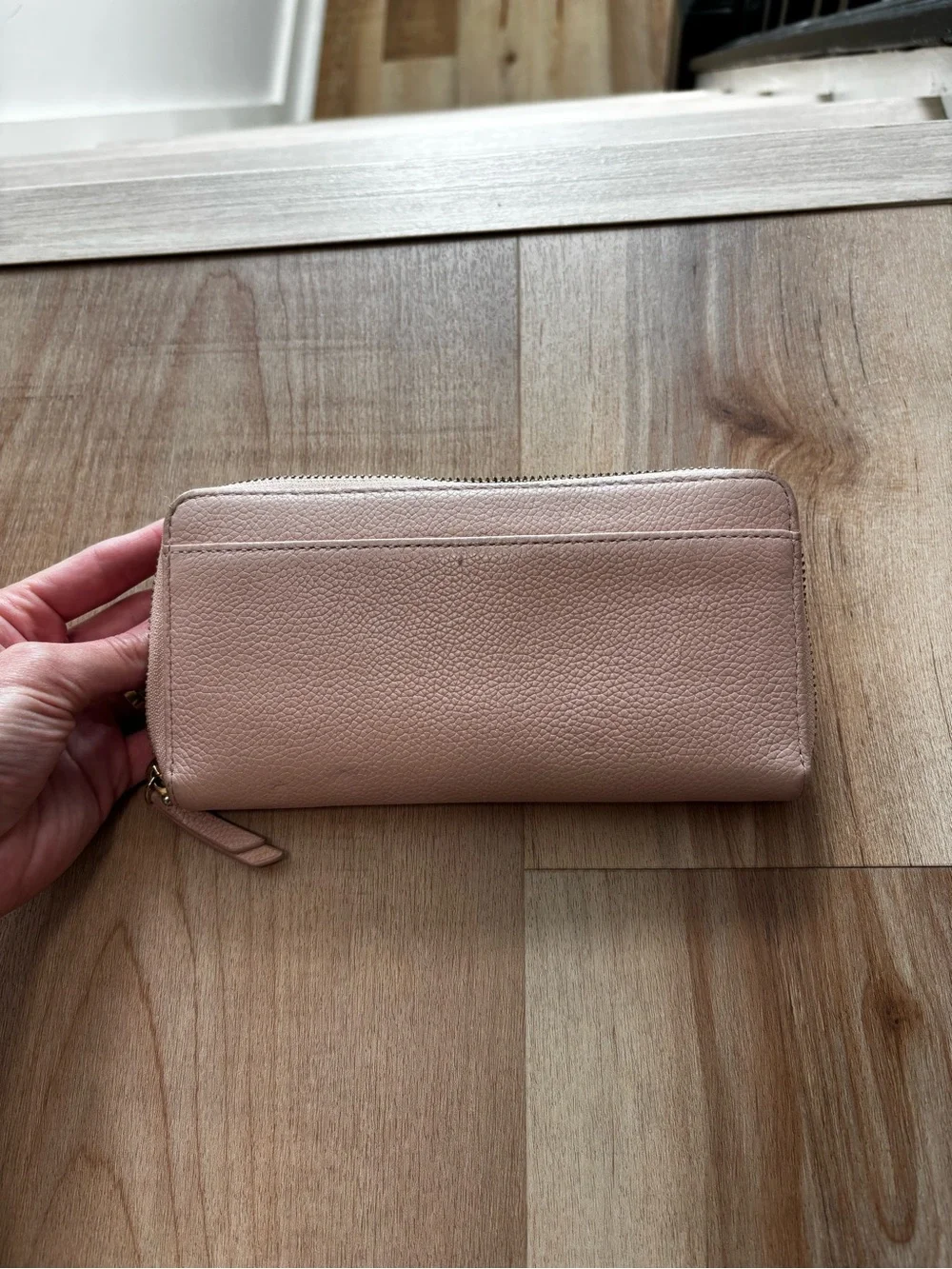 kate spade Pebbled Zip Wallet in Blush Pink